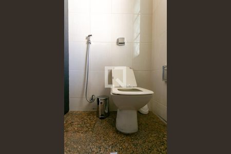 Apartamento à venda com 260m², 4 quartos e 1 vaga Apartamento à venda com 260m², 4 quartos e 1 vagaBanheiro 2