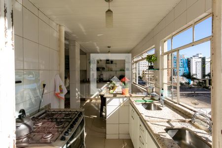 Apartamento à venda com 260m², 4 quartos e 1 vaga Apartamento à venda com 260m², 4 quartos e 1 vagaCozinha