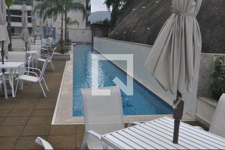 Apartamento à venda com 80m², 2 quartos e 1 vagaPiscina