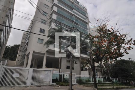 Apartamento à venda com 80m², 2 quartos e 1 vagaFachada do Condomínio