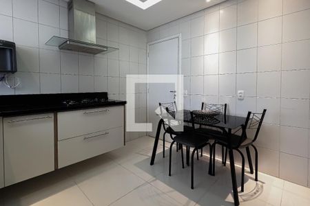 Apartamento à venda com 132m², 3 quartos e 2 vagasCozinha