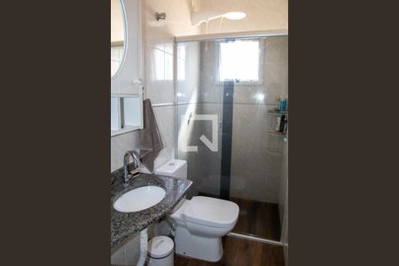 Casa à venda com 100m², 3 quartos e 2 vagasBanheiro 2