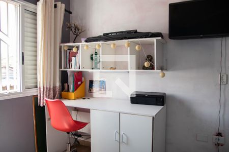 Casa à venda com 100m², 3 quartos e 2 vagasQuarto 2