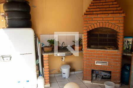 Casa à venda com 100m², 3 quartos e 2 vagasChurrasqueira