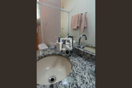 Casa à venda com 135m², 3 quartos e 4 vagasBanheiro Suíte 1