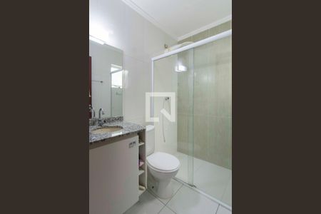 Casa à venda com 135m², 3 quartos e 4 vagasBanheiro Suíte 2