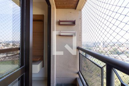 Varanda  de apartamento para alugar com 3 quartos, 63m² em Vila Arapuã, São Paulo