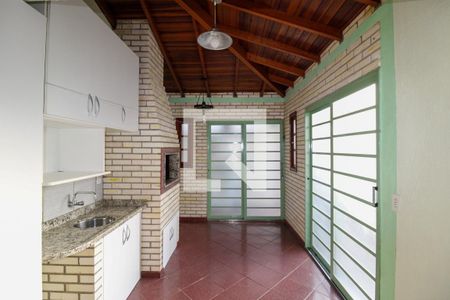 Casa de condomínio à venda com 109m², 3 quartos e 3 vagas Casa de condomínio à venda com 109m², 3 quartos e 3 vagasVaranda