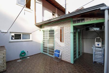 Casa de condomínio à venda com 109m², 3 quartos e 3 vagas Casa de condomínio à venda com 109m², 3 quartos e 3 vagasQuintal