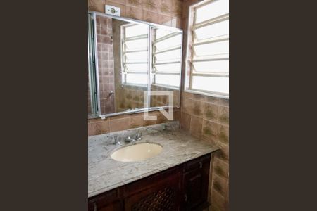 Apartamento à venda com 189m², 4 quartos e 4 vagas Apartamento à venda com 189m², 4 quartos e 4 vagasBanheiro