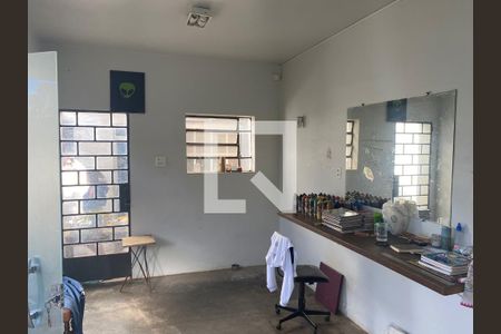 Casa à venda com 200m², 6 quartos e 3 vagas