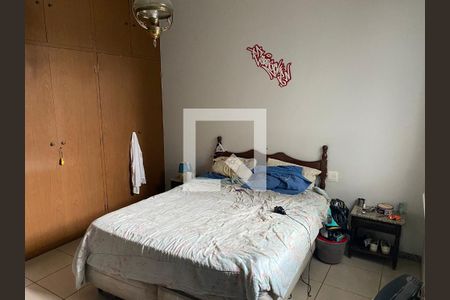 Casa à venda com 200m², 6 quartos e 3 vagas