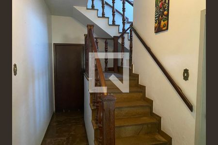 Casa à venda com 200m², 6 quartos e 3 vagas