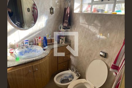 Casa à venda com 200m², 6 quartos e 3 vagas