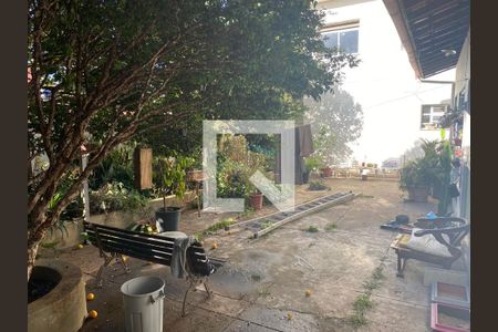 Casa à venda com 200m², 6 quartos e 3 vagas