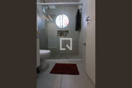 Casa à venda com 153m², 4 quartos e 2 vagas Casa à venda com 153m², 4 quartos e 2 vagasBanheiro da Suíte