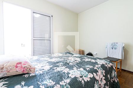 Casa à venda com 200m², 4 quartos e 2 vagas Casa à venda com 200m², 4 quartos e 2 vagasQuarto 4