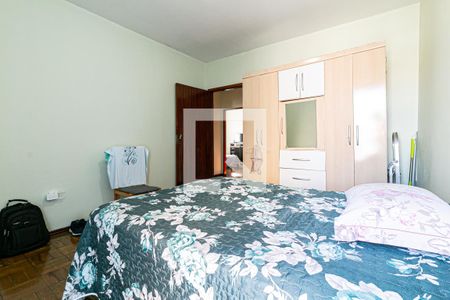 Casa à venda com 200m², 4 quartos e 2 vagas Casa à venda com 200m², 4 quartos e 2 vagasQuarto 4