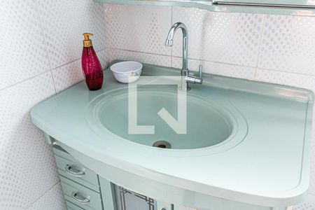 Casa à venda com 200m², 4 quartos e 2 vagas Casa à venda com 200m², 4 quartos e 2 vagasBanheiro 2