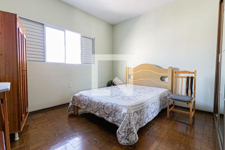 Casa à venda com 200m², 4 quartos e 2 vagas Casa à venda com 200m², 4 quartos e 2 vagasQuarto 3