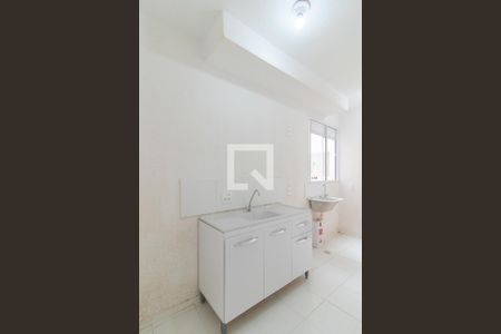 Apartamento à venda com 41m², 2 quartos e 1 vaga Apartamento à venda com 41m², 2 quartos e 1 vagaCozinha e Área de Serviço