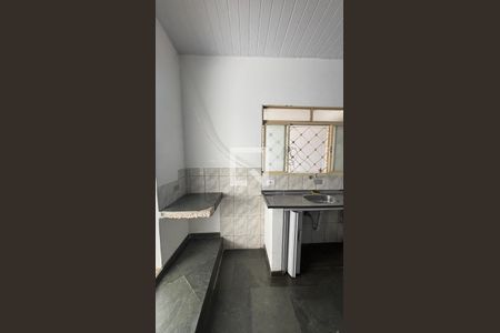 Sala - Cozinha de casa para alugar com 1 quarto, 50m² em Vila Mazzei, Santo André