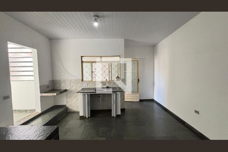 Sala - Cozinha de casa para alugar com 1 quarto, 50m² em Vila Mazzei, Santo André