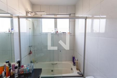 Apartamento à venda com 313m², 4 quartos e 4 vagasBanheiro de Suíte