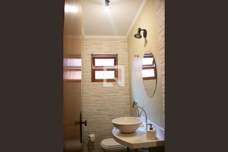 Casa à venda com 206m², 3 quartos e 2 vagasLavabo