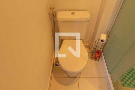 Apartamento à venda com 200m², 2 quartos e 2 vagas Apartamento à venda com 200m², 2 quartos e 2 vagasBanheiro 2