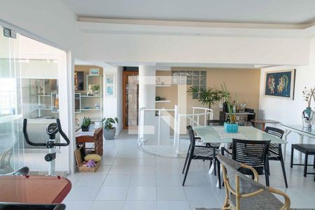 Apartamento à venda com 200m², 2 quartos e 2 vagas Apartamento à venda com 200m², 2 quartos e 2 vagasEspaço Gourmet