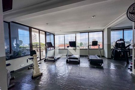 Apartamento à venda com 146m², 3 quartos e 2 vagas Apartamento à venda com 146m², 3 quartos e 2 vagasÁrea comum - Academia