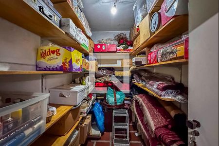 Apartamento à venda com 146m², 3 quartos e 2 vagas Apartamento à venda com 146m², 3 quartos e 2 vagasDepósito