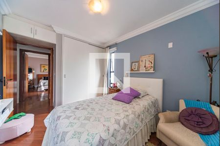 Apartamento à venda com 146m², 3 quartos e 2 vagas Apartamento à venda com 146m², 3 quartos e 2 vagasQuarto 2