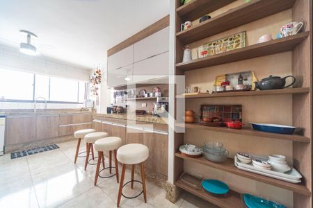 Apartamento à venda com 146m², 3 quartos e 2 vagas Apartamento à venda com 146m², 3 quartos e 2 vagasCozinha