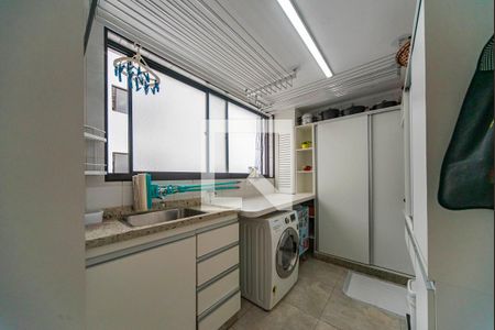 Apartamento à venda com 146m², 3 quartos e 2 vagas Apartamento à venda com 146m², 3 quartos e 2 vagasÁrea de Serviço