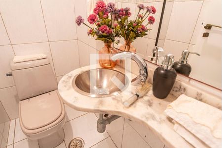 Apartamento à venda com 146m², 3 quartos e 2 vagas Apartamento à venda com 146m², 3 quartos e 2 vagasLavabo