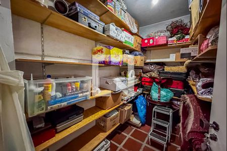 Apartamento à venda com 146m², 3 quartos e 2 vagas Apartamento à venda com 146m², 3 quartos e 2 vagasDepósito