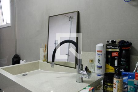 Apartamento à venda com 121m², 3 quartos e 2 vagas Apartamento à venda com 121m², 3 quartos e 2 vagasBanheiro da Suíte