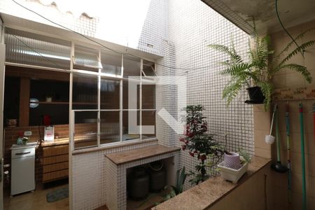 Casa à venda com 153m², 4 quartos e 2 vagasÁrea de Serviço