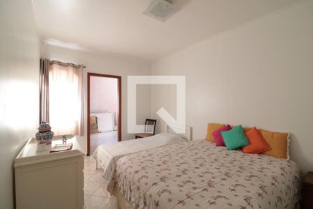 Casa à venda com 153m², 4 quartos e 2 vagasQuarto 1