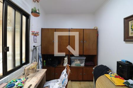 Casa à venda com 153m², 4 quartos e 2 vagasQuarto de Serviço