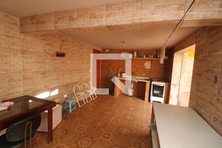 Casa à venda com 170m², 3 quartos e 3 vagasChurrasqueira