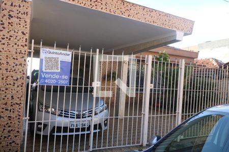 Casa à venda com 170m², 3 quartos e 3 vagasFachada