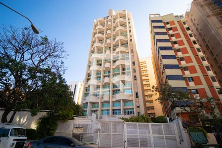Apartamento à venda com 51m², 1 quarto e 1 vaga Apartamento à venda com 51m², 1 quarto e 1 vagaFachada