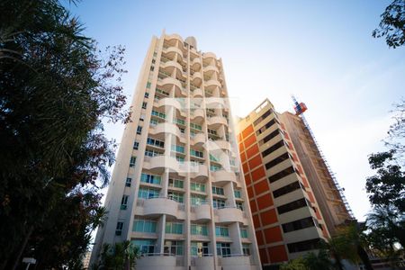 Apartamento à venda com 51m², 1 quarto e 1 vaga Apartamento à venda com 51m², 1 quarto e 1 vagaFachada