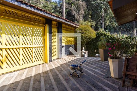 Casa de condomínio para alugar com 750m², 4 quartos e 2 vagas Casa de condomínio para alugar com 750m², 4 quartos e 2 vagasQuintal