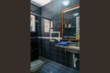 Casa de condomínio para alugar com 750m², 4 quartos e 2 vagas Casa de condomínio para alugar com 750m², 4 quartos e 2 vagasBanheiro da suíte 3 - 2° andar