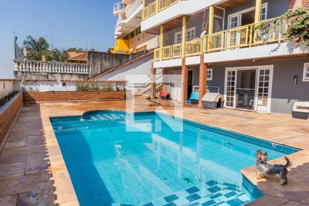 Casa de condomínio para alugar com 750m², 4 quartos e 2 vagas Casa de condomínio para alugar com 750m², 4 quartos e 2 vagasPiscina