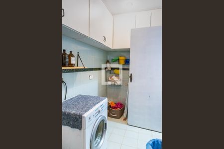 Casa de condomínio para alugar com 750m², 4 quartos e 2 vagas Casa de condomínio para alugar com 750m², 4 quartos e 2 vagasÁrea de serviço - 3° andar